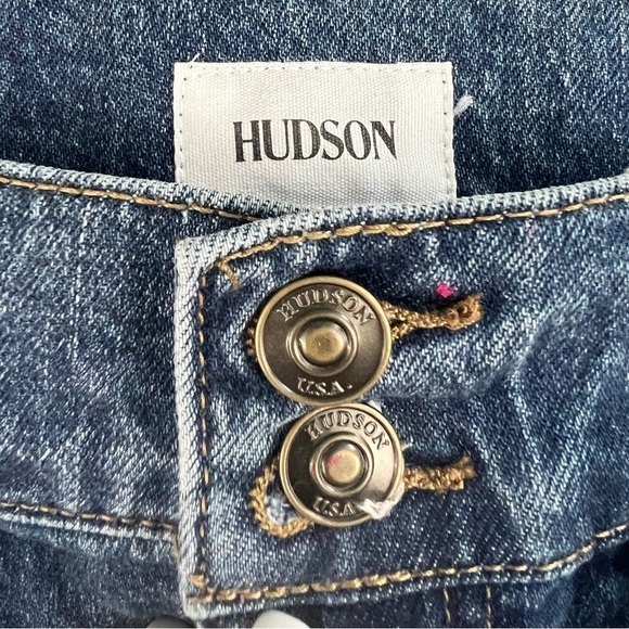 NWT - Hudson Ruby Cuffed Mid-Thigh Shorts - Size 26 - Picture 4 of 10